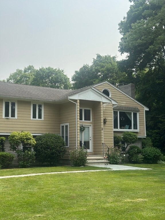 103 Sherburn Cir in Weston, MA - Building Photo - Building Photo