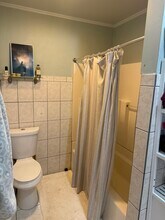 6 Berry St, Unit 1 in Peabody, MA - Foto de edificio - Building Photo