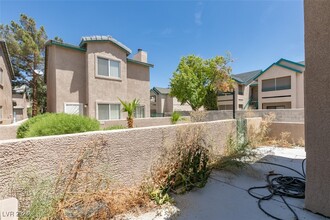 5582 Davies Dr in Las Vegas, NV - Building Photo - Building Photo