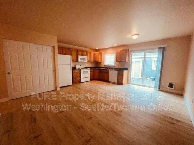 property at 4536 S Puget Sound Ave