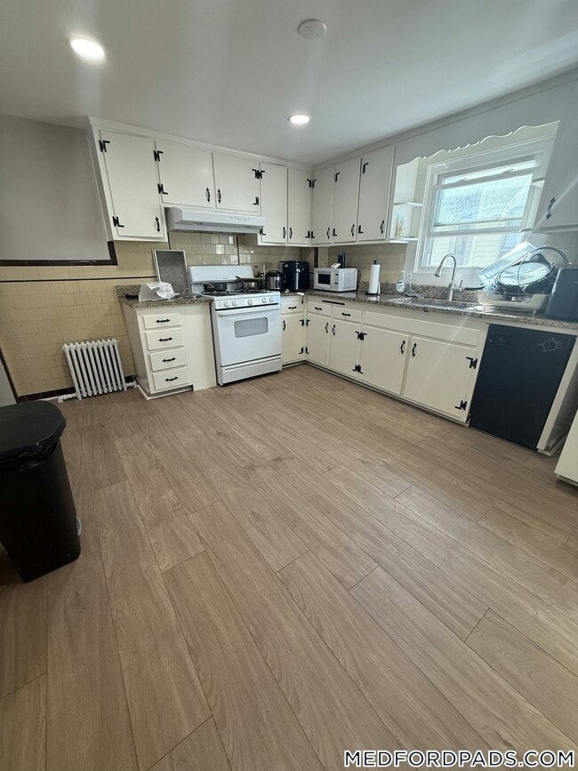 132 George St, Unit 2