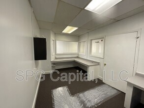 5 Center Square in Hanover, PA - Building Photo - Building Photo