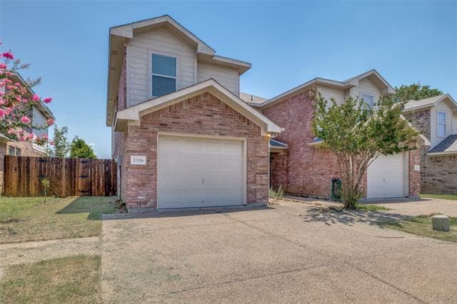 property at 2326 Kingsway Dr