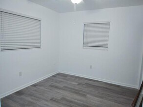 3055 NW 212th St in Miami Gardens, FL - Building Photo - Building Photo