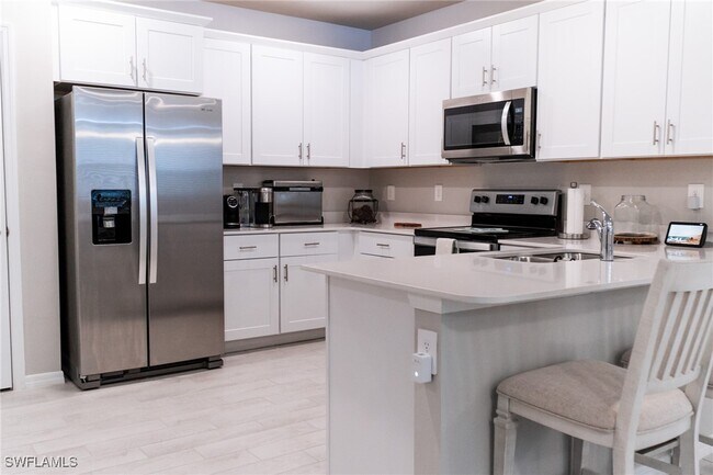 property at 1476 Laurel Brk Ln