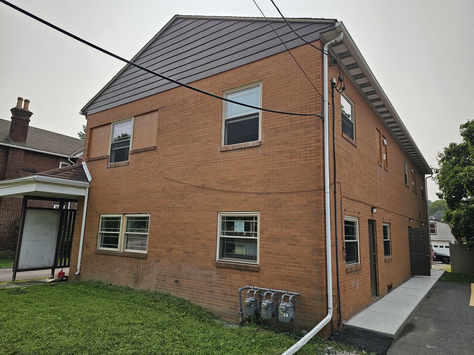 1425 3rd St in Beaver, PA - Building Photo