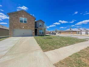 204 Sunnymeade Ln in Jarrell, TX - Building Photo - Building Photo
