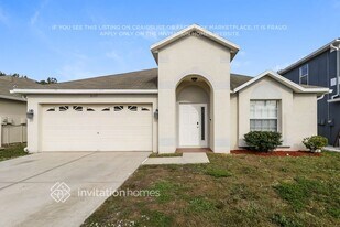 31335 Glendalough Way in Wesley Chapel, FL - Building Photo
