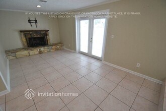 4311 Foxglen Ln in Tampa, FL - Building Photo - Building Photo