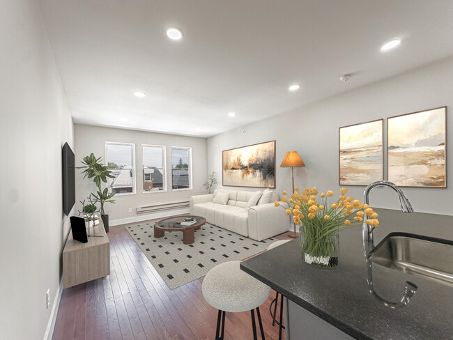 1806 W Ontario St, Unit 3 in Philadelphia, PA - Building Photo - Building Photo