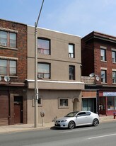 829 King St E in Hamilton, ON - Building Photo