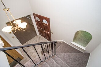 535 Lawnwood Way in Oxnard, CA - Building Photo - Building Photo