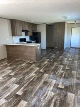 54686 Co Rd 19 in Bristol, IN - Foto de edificio - Building Photo