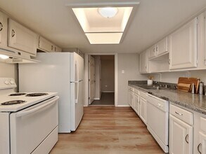 2225 Janice St in Mesquite, TX - Building Photo - Building Photo