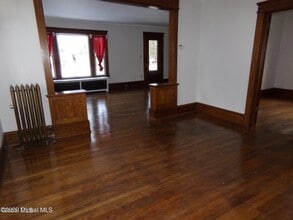 10 S Park Dr in Gloversville, NY - Building Photo - Building Photo