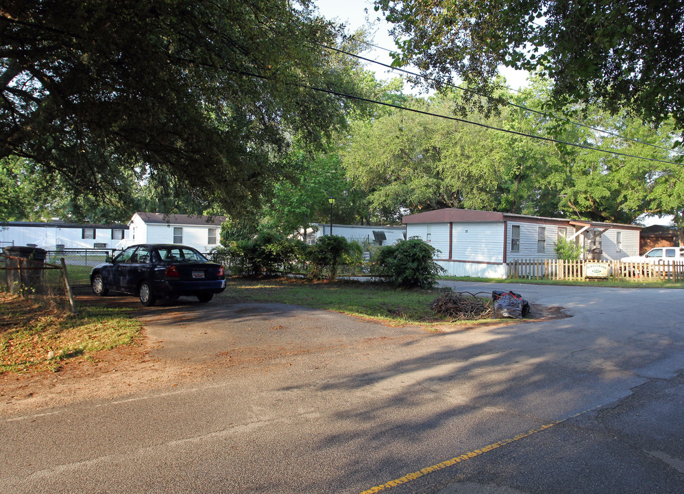 Kindlewood Mobile Home Park in Charleston, SC - Building Photo