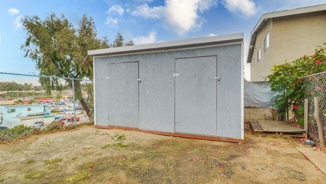 7101 Westview Pl in Lemon Grove, CA - Foto de edificio - Building Photo