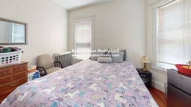 268 Boston Ave in Medford, MA - Building Photo - Building Photo