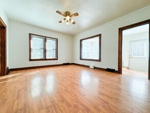 2718 Commercial Ave in Madison, WI - Building Photo - Building Photo