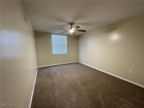 8736 River Homes Lane in Bonita Springs, FL - Foto de edificio - Building Photo