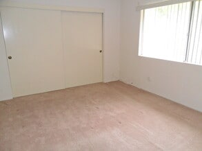 1100 Vía Pintada in Riverside, CA - Building Photo - Building Photo