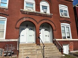5097 Minerva Ave, Unit 1st Floor in St. Louis, MO - Building Photo
