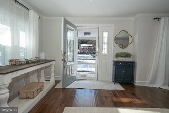 227 E Hathaway Ln in Havertown, PA - Building Photo - Building Photo