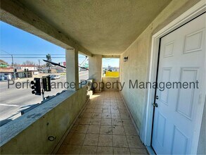 801 Chester Ave in Bakersfield, CA - Building Photo - Building Photo