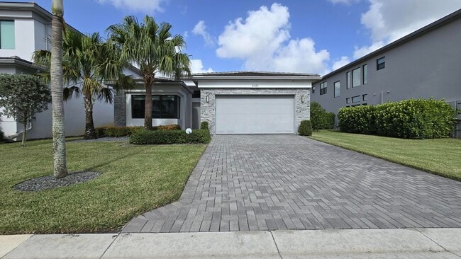 8489 Apple Falls Ln in Boca Raton, FL - Building Photo - Building Photo