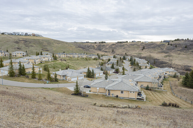 Glen Haven in Cochrane, AB - Building Photo - Building Photo