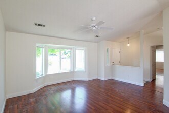 1483 Setter Dr in Redding, CA - Building Photo - Building Photo