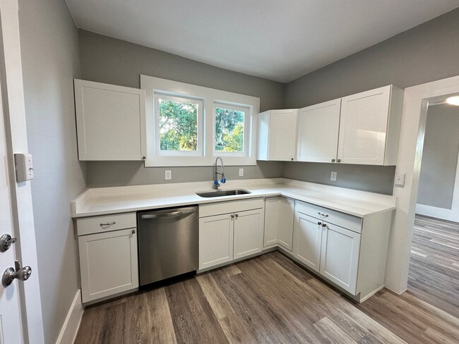 property at 1026 W Line St