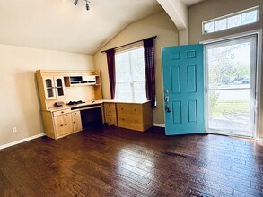 7105 Cromarty Ln in Austin, TX - Building Photo - Building Photo