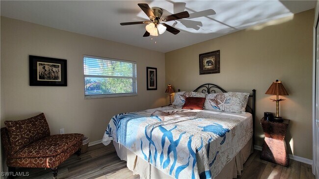 2720 SW 51st St in Cape Coral, FL - Foto de edificio - Building Photo