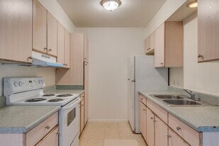 Casa De Roman Apartments in Somerton, AZ - Building Photo