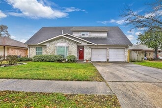 3615 Acorn Springs Ln in Spring, TX - Foto de edificio - Building Photo