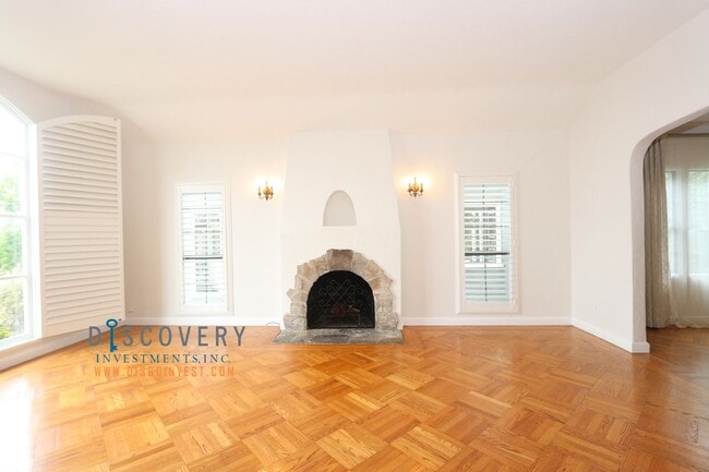 1890 Clemens Rd in Oakland, CA - Building Photo - Building Photo