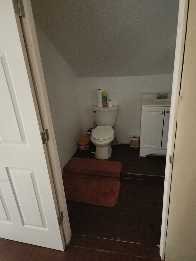 274 Main St in Richmondville, NY - Foto de edificio - Building Photo