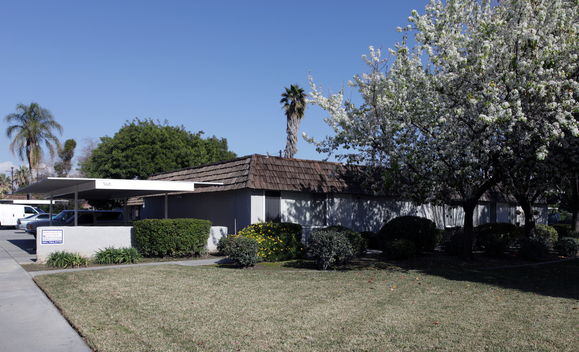 5021 Jurupa Ave in Riverside, CA - Building Photo