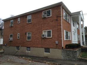 6647 Kennedy Ave in Cincinnati, OH - Building Photo - Building Photo