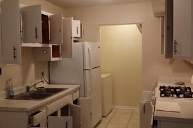 1854 Jamestown Cir in Hoffman Estates, IL - Building Photo - Building Photo