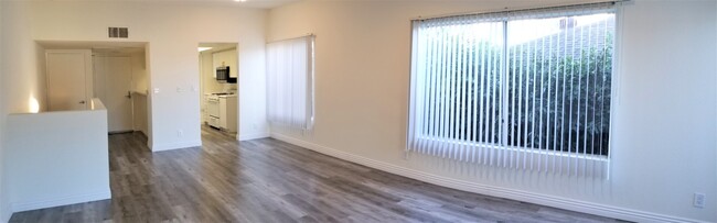 870 Crenshaw Blvd in Los Angeles, CA - Building Photo - Building Photo