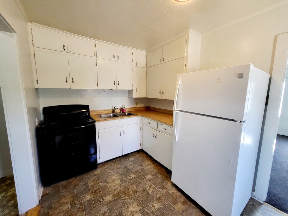 1205 S Lancaster St in Big Spring, TX - Building Photo