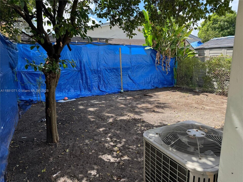 3438 NW 4th St in Miami, FL - Building Photo