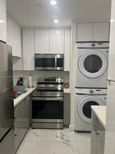 440 E 23rd St in Hialeah, FL - Foto de edificio - Building Photo