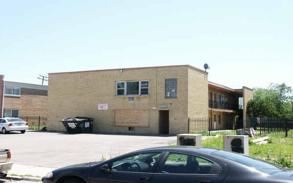 10512 Crown Rd in Franklin Park, IL - Foto de edificio - Building Photo