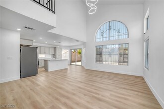 5207 Silverheart Ave in Las Vegas, NV - Building Photo - Building Photo
