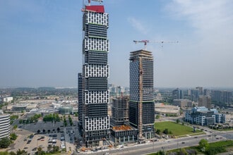 Building C in Mississauga, ON - Building Photo - Building Photo