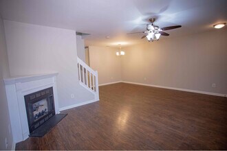 10826 Holly Ridge Blvd in Charlotte, NC - Building Photo - Building Photo