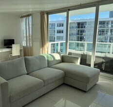 1000 West Ave in Miami Beach, FL - Foto de edificio - Building Photo